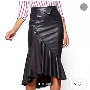 NY & Co faux Leather Skirt